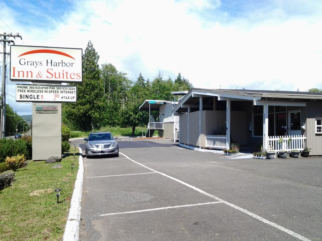 Grays Harbor Inn & Suites Aberdeen Exterior photo